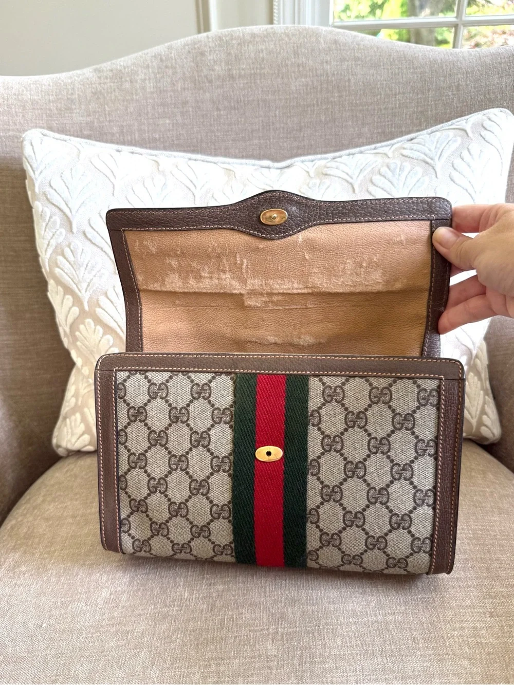 Authentic Gucci brown monogram supreme canvas clutch bag red green accents